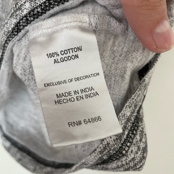 ✨SOLD✨Modern Culture Boys Shirt Size Large - Picture 4 of 5